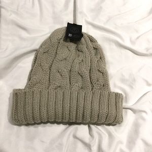 21 Men Tan Cable Knit Beanie NWT